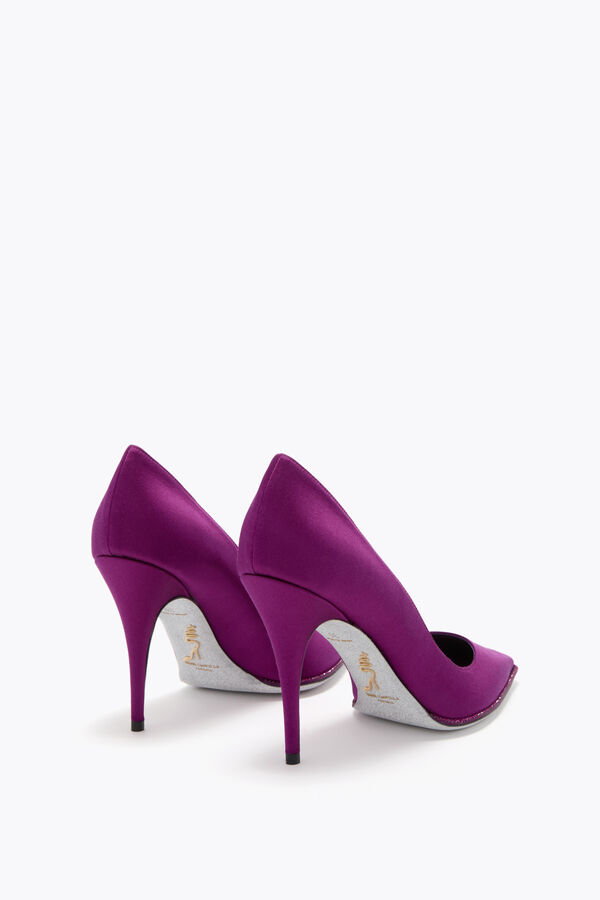 jeweled taylor crimson pump 100 rene caovilla